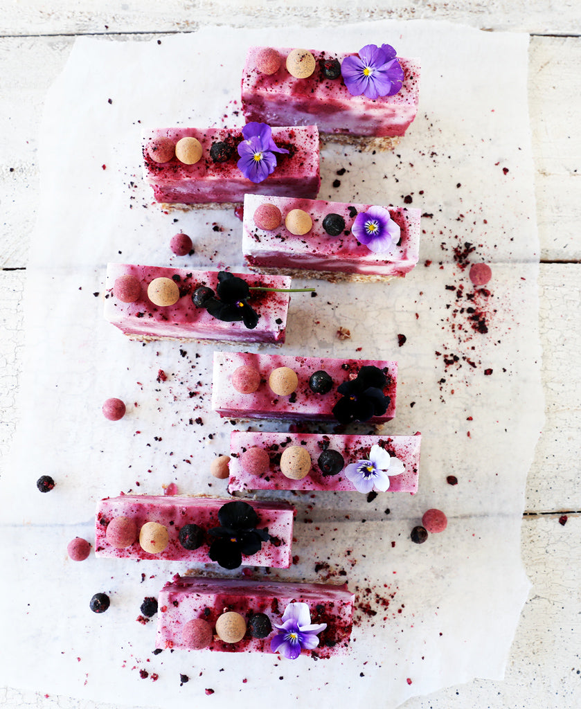 Organic Blackcurrant Powder 180g (Loose Powder)